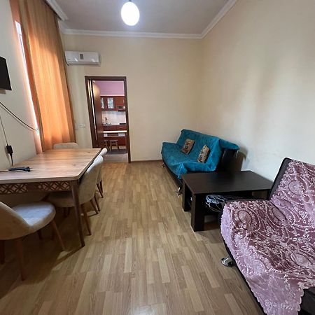 Apartment Merabi Batumi Exterior foto