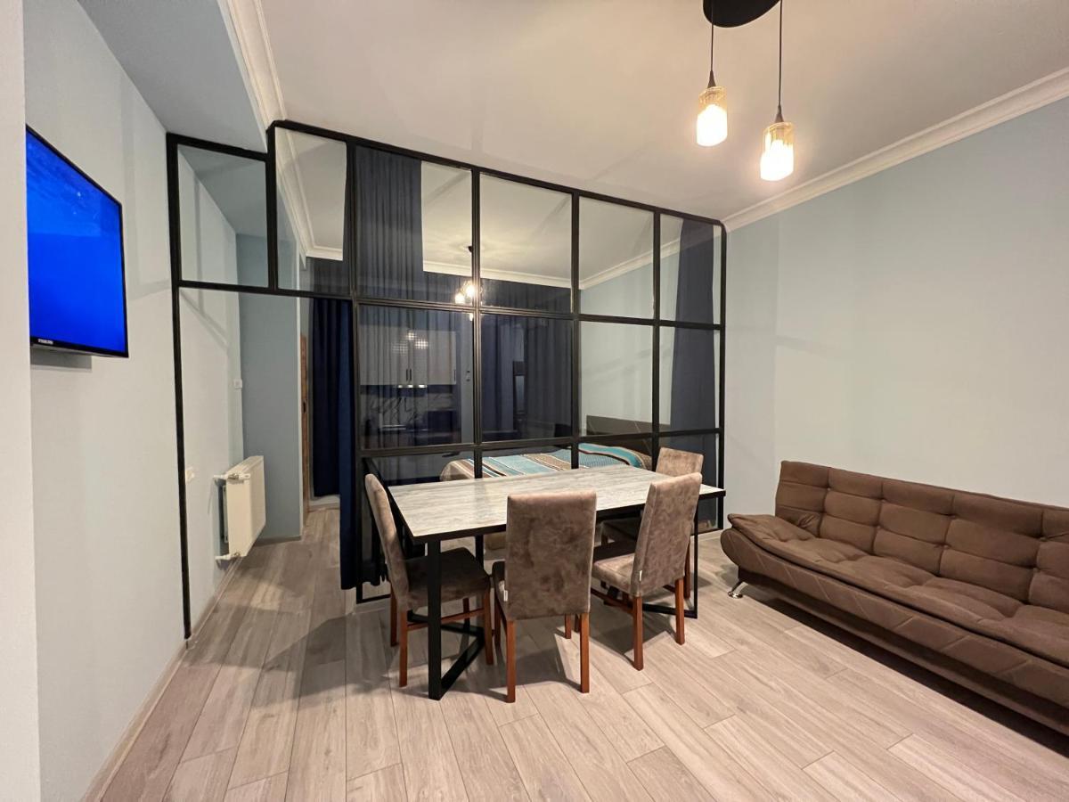 Apartment Merabi Batumi Exterior foto