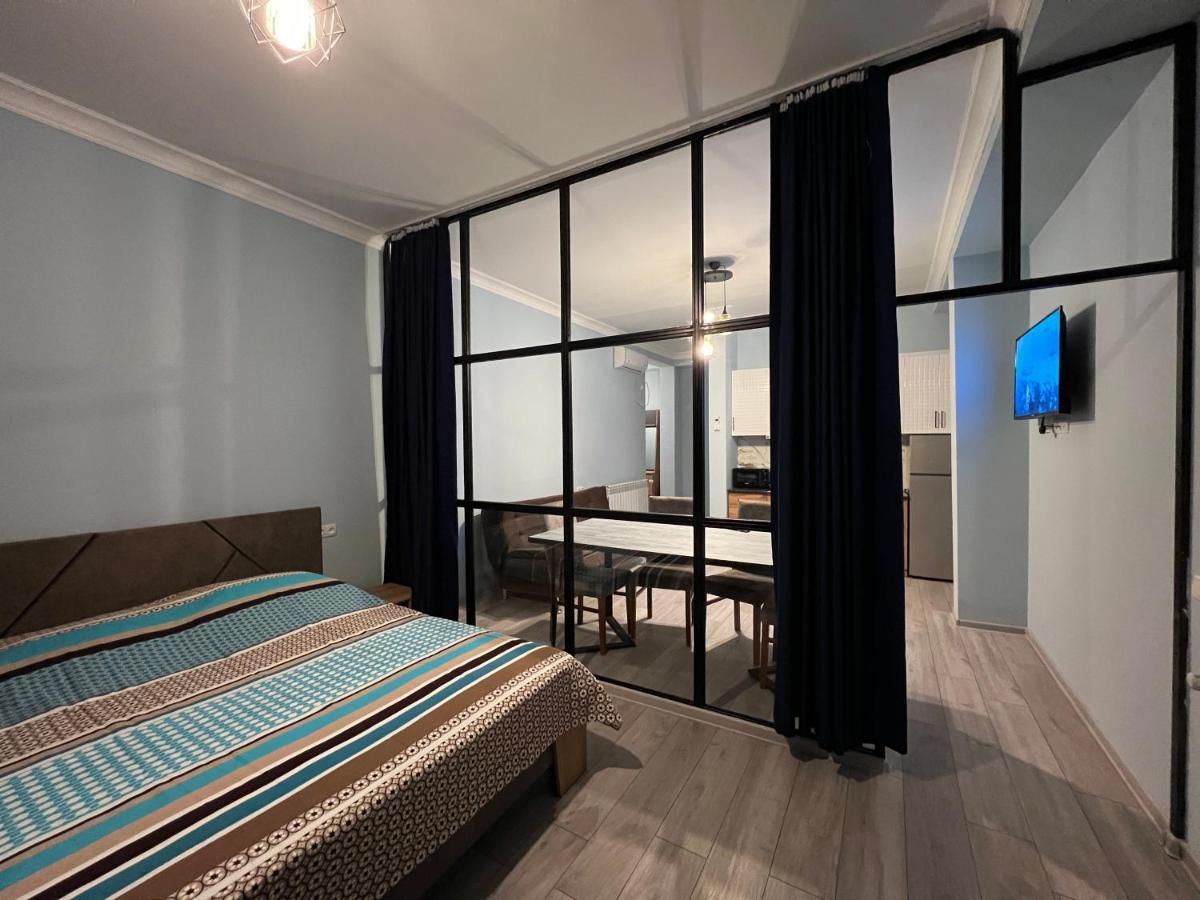 Apartment Merabi Batumi Exterior foto